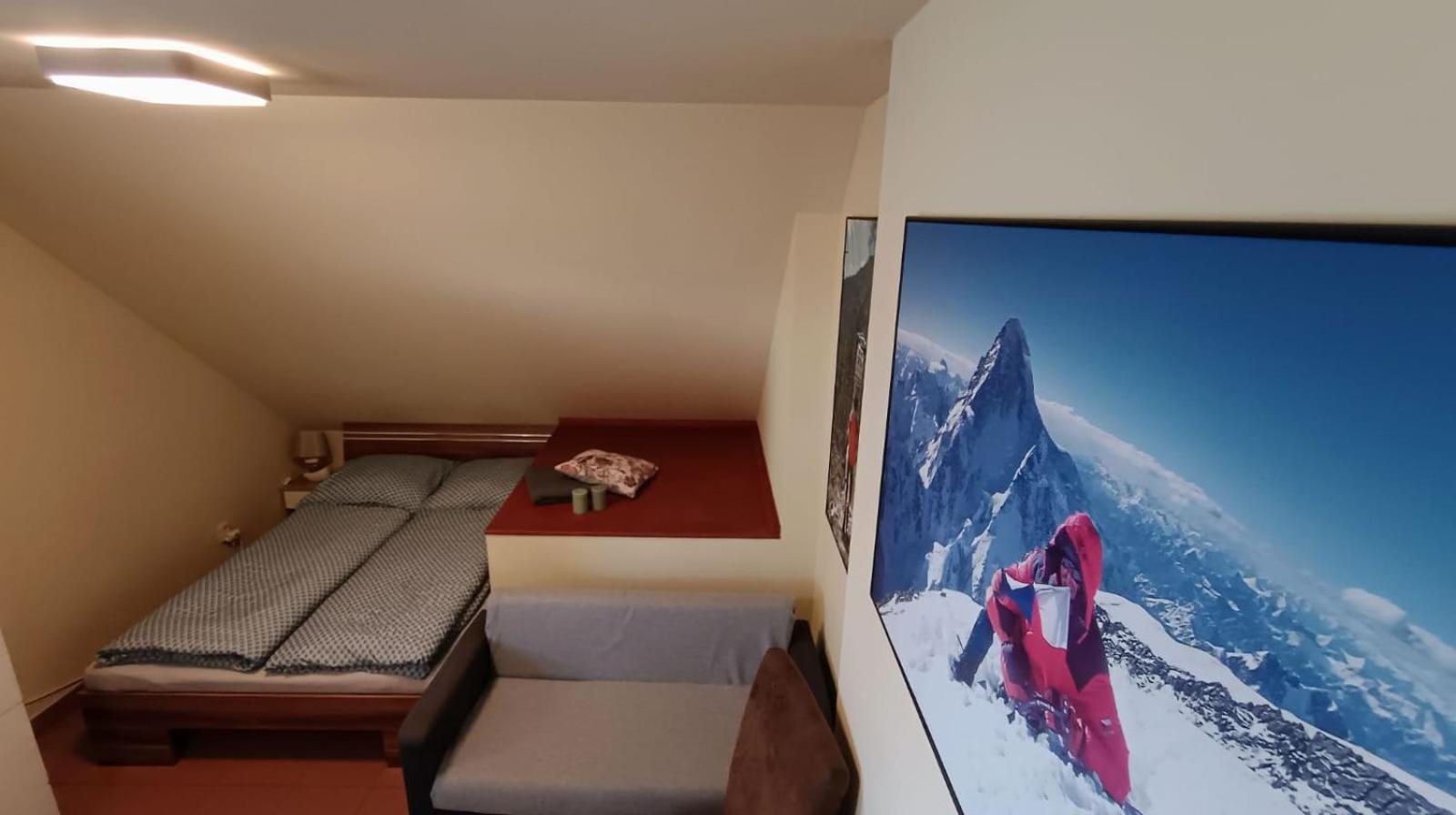 Guest House Sherpa Moravská Třebová Exteriör bild